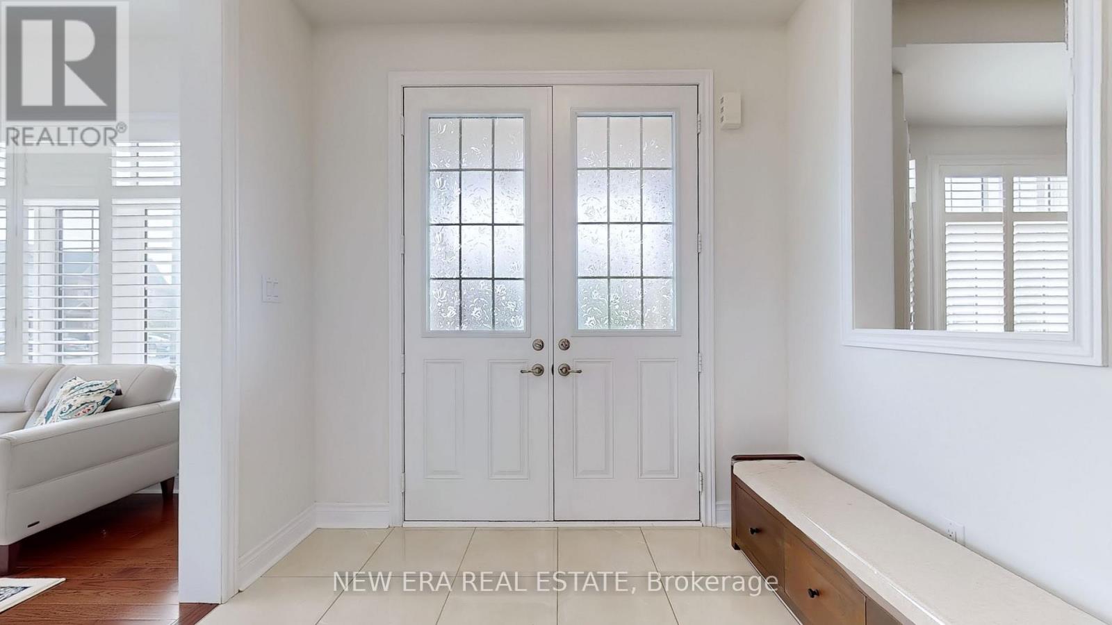 77 Wildflower Lane, Halton Hills (Georgetown), Ontario  L7G 0A5 - Photo 6 - W12816924