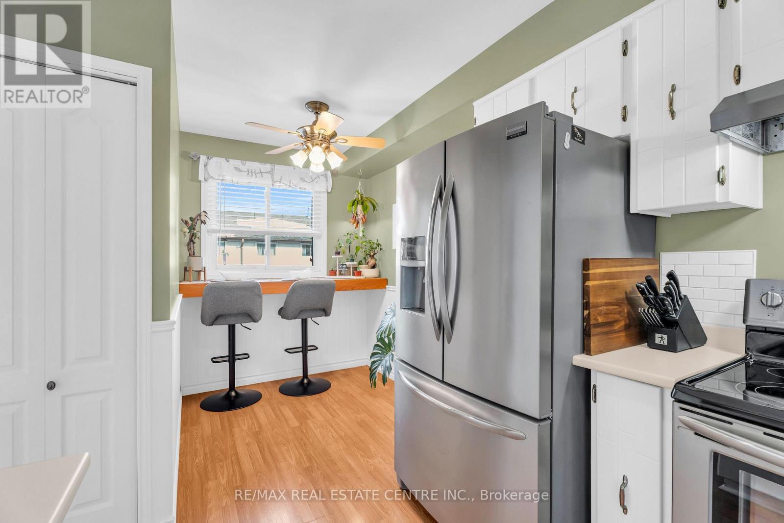 99 Lynden Circle, Halton Hills (Georgetown), Ontario  L7G 2J2 - Photo 26 - W12819040