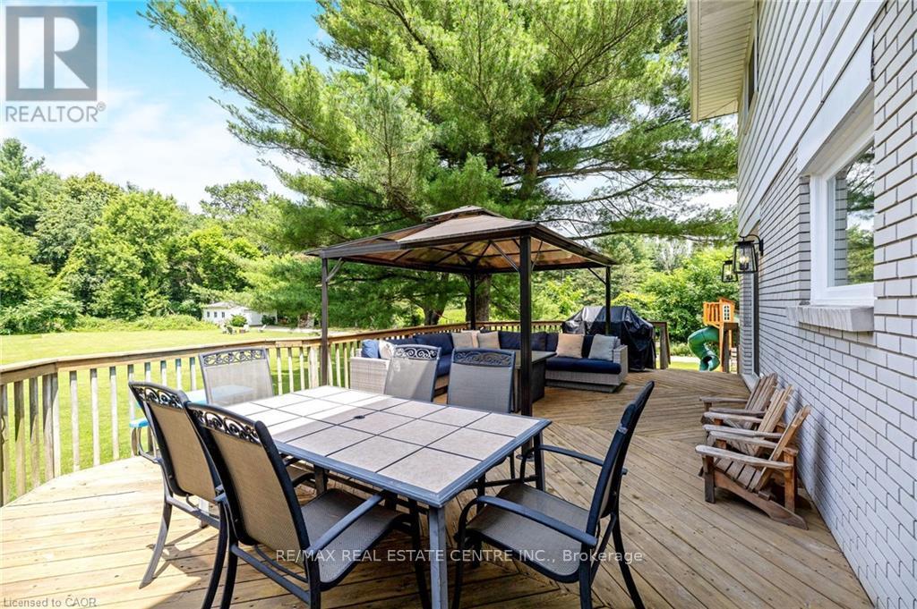 3083 Limestone Road, Milton (Campbellville), Ontario  L0P 1B0 - Photo 36 - W12820958