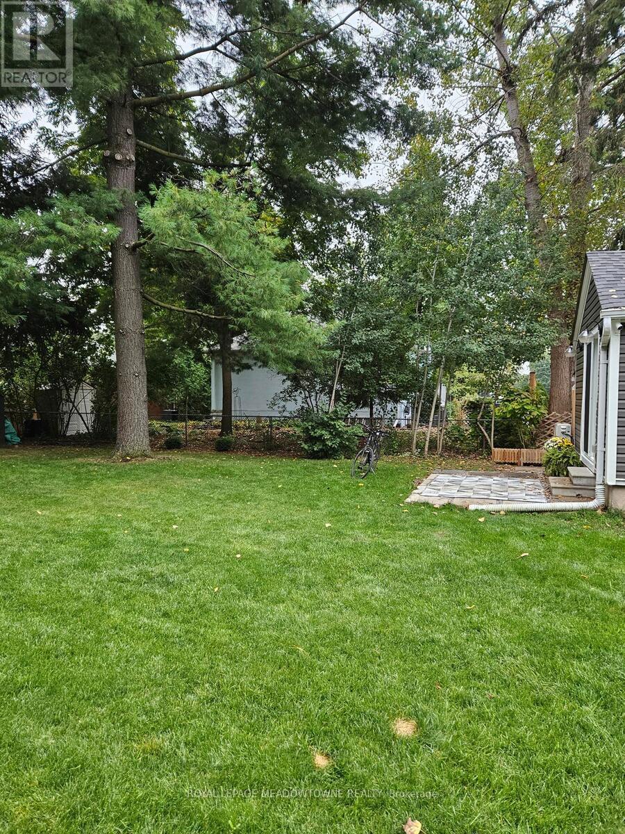 19 Union Street, Halton Hills (Georgetown), Ontario  L7G 3M1 - Photo 37 - W12822052