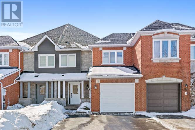 5 James Young Drive, Halton Hills (Georgetown), Ontario  L7G 5S6 - Photo 2 - W12822716