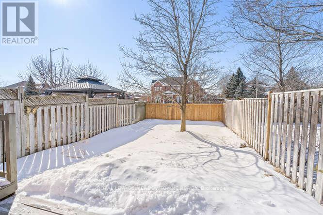 5 James Young Drive, Halton Hills (Georgetown), Ontario  L7G 5S6 - Photo 35 - W12822716