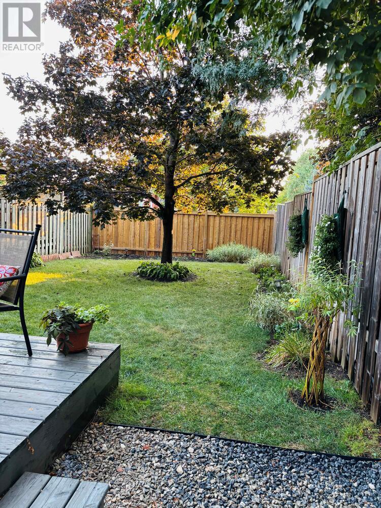 5 James Young Drive, Halton Hills (Georgetown), Ontario  L7G 5S6 - Photo 45 - W12822716