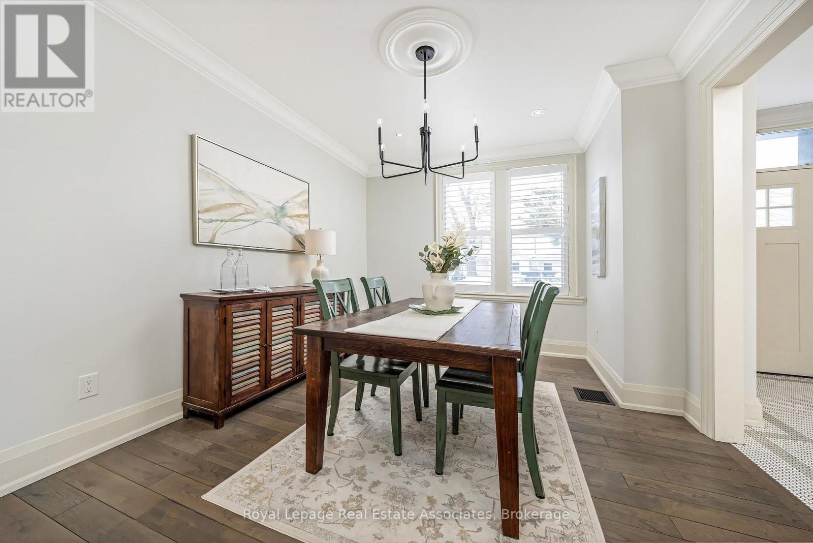 136 Poplar Avenue, Halton Hills (Ac Acton), Ontario  L7J 2E2 - Photo 4 - W12823490