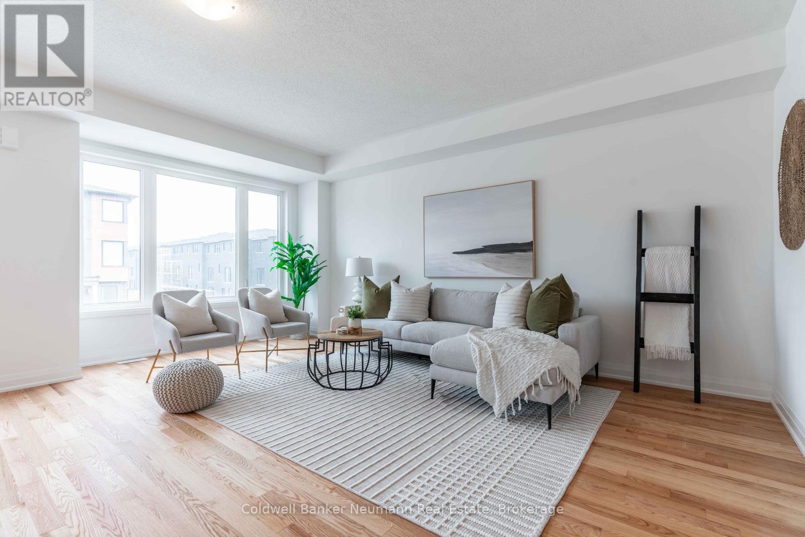 11 Briar Court, Halton Hills (Georgetown), Ontario  L7G 0P5 - Photo 8 - W12824480