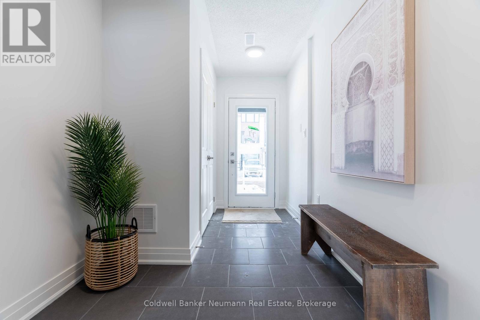 11 Briar Court, Halton Hills (Georgetown), Ontario  L7G 0P5 - Photo 1 - W12824482