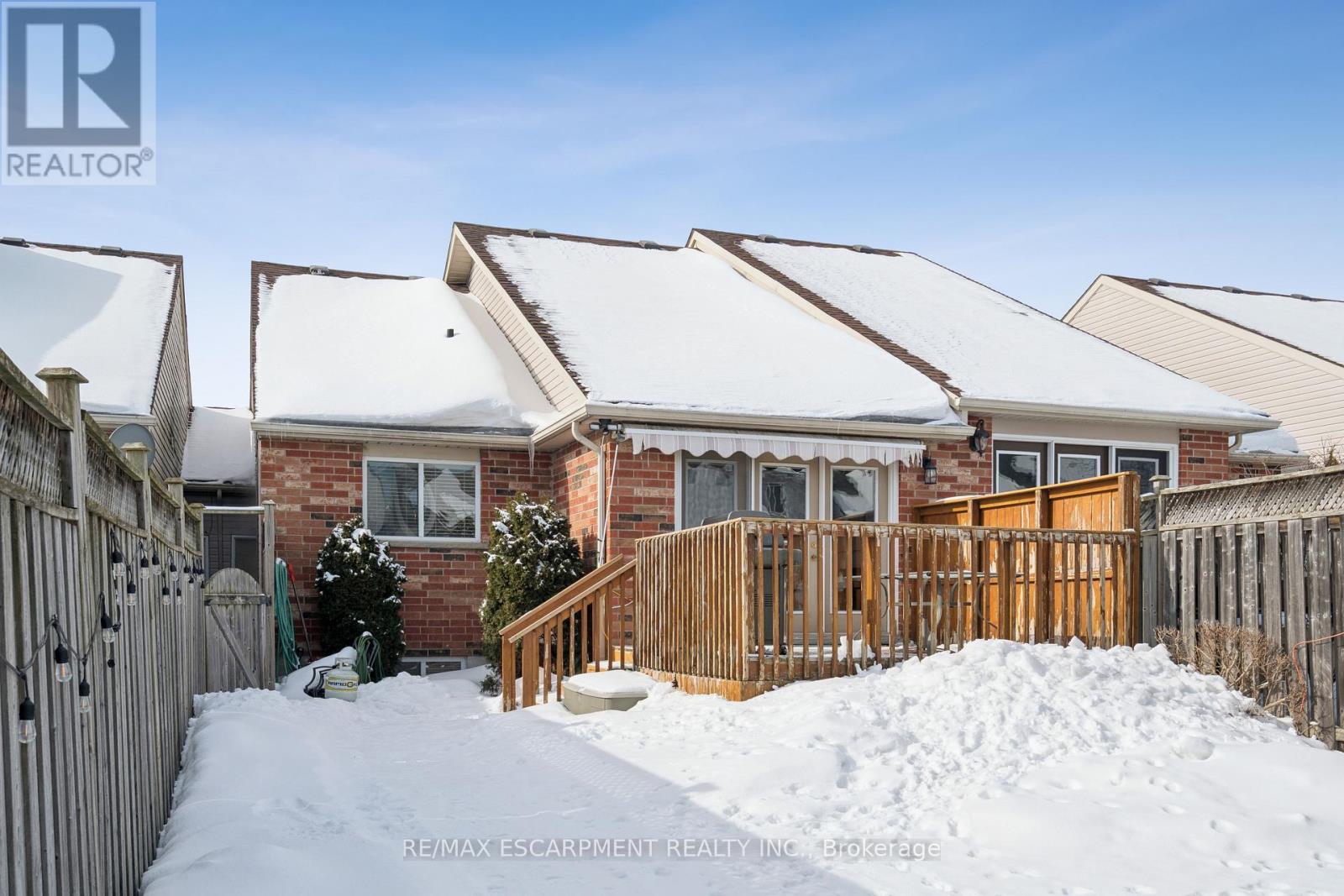 75 Doctor Moore Court, Halton Hills (Ac Acton), Ontario  L7J 3A6 - Photo 46 - W12826294