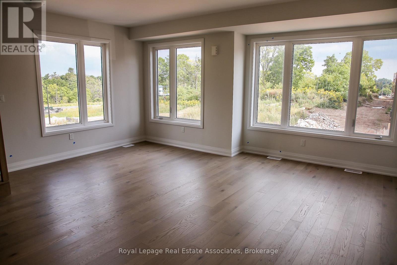 40 Windtree Way, Halton Hills (Georgetown), Ontario  L7G 0P6 - Photo 6 - W12827972