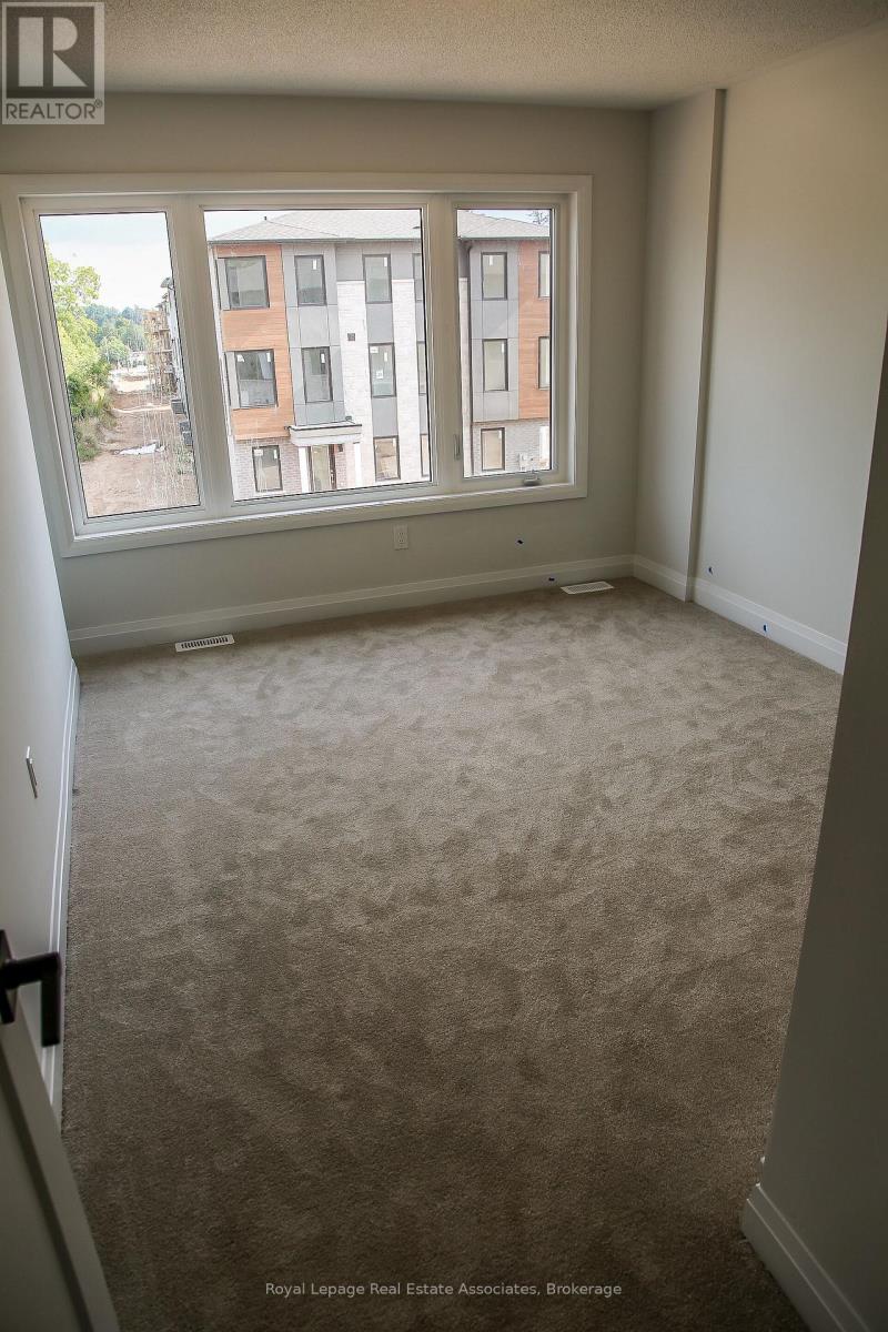 40 Windtree Way, Halton Hills (Georgetown), Ontario  L7G 0P6 - Photo 9 - W12827972