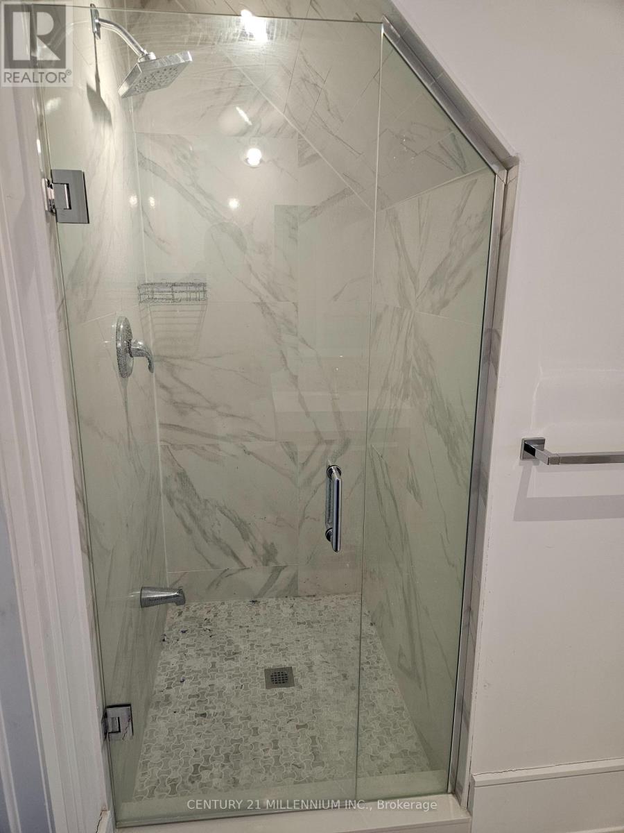 68 River Drive, Halton Hills (Georgetown), Ontario  L7G 2J2 - Photo 10 - W12828082