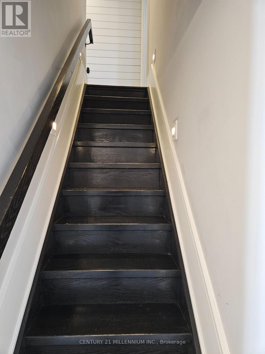 68 River Drive, Halton Hills (Georgetown), Ontario  L7G 2J2 - Photo 17 - W12828082