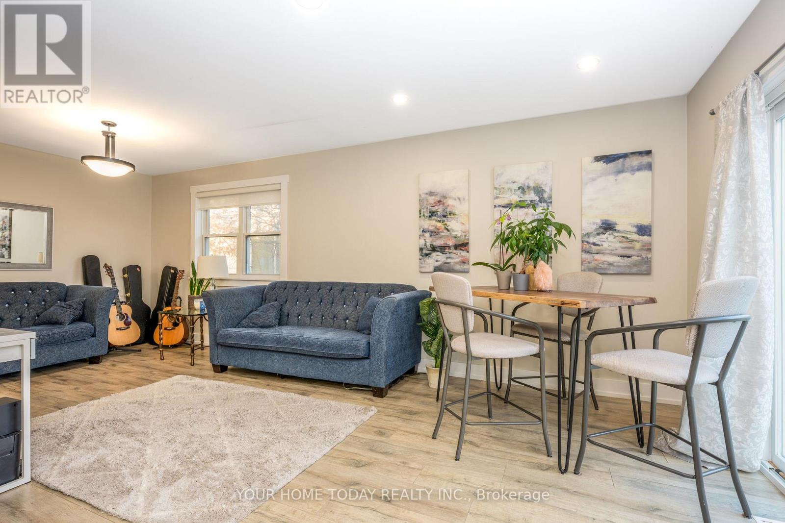 29 Normandy Boulevard, Halton Hills (Georgetown), Ontario  L7G 1V9 - Photo 10 - W12828552