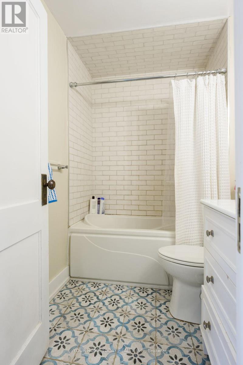 29 Normandy Boulevard, Halton Hills (Georgetown), Ontario  L7G 1V9 - Photo 15 - W12828552