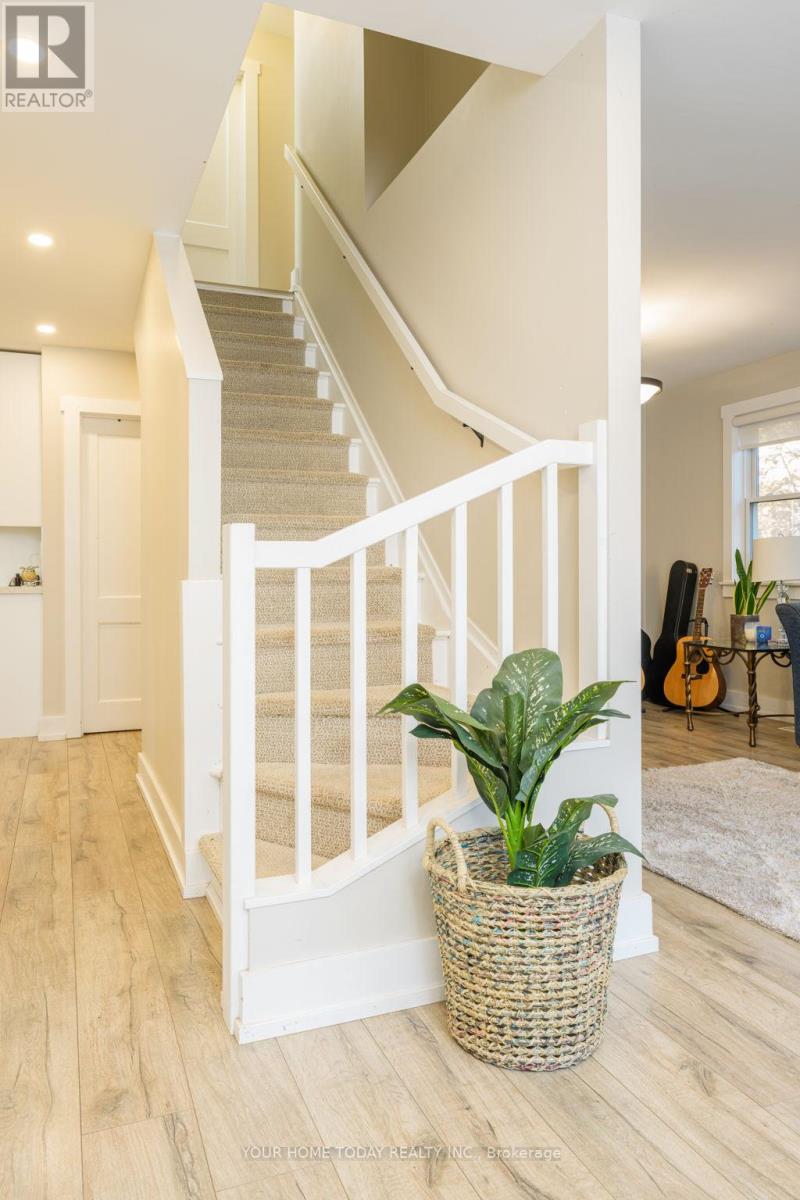 29 Normandy Boulevard, Halton Hills (Georgetown), Ontario  L7G 1V9 - Photo 16 - W12828552