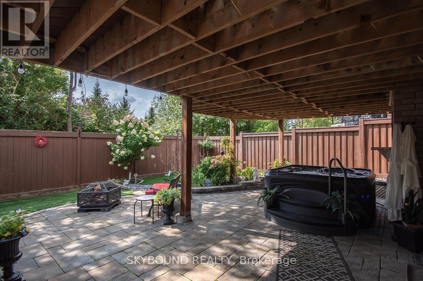 38 Silver Pond Drive, Halton Hills (Georgetown), Ontario  L7G 0G6 - Photo 35 - W12828680