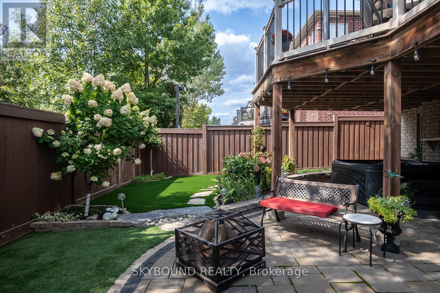 38 Silver Pond Drive, Halton Hills (Georgetown), Ontario  L7G 0G6 - Photo 37 - W12828680