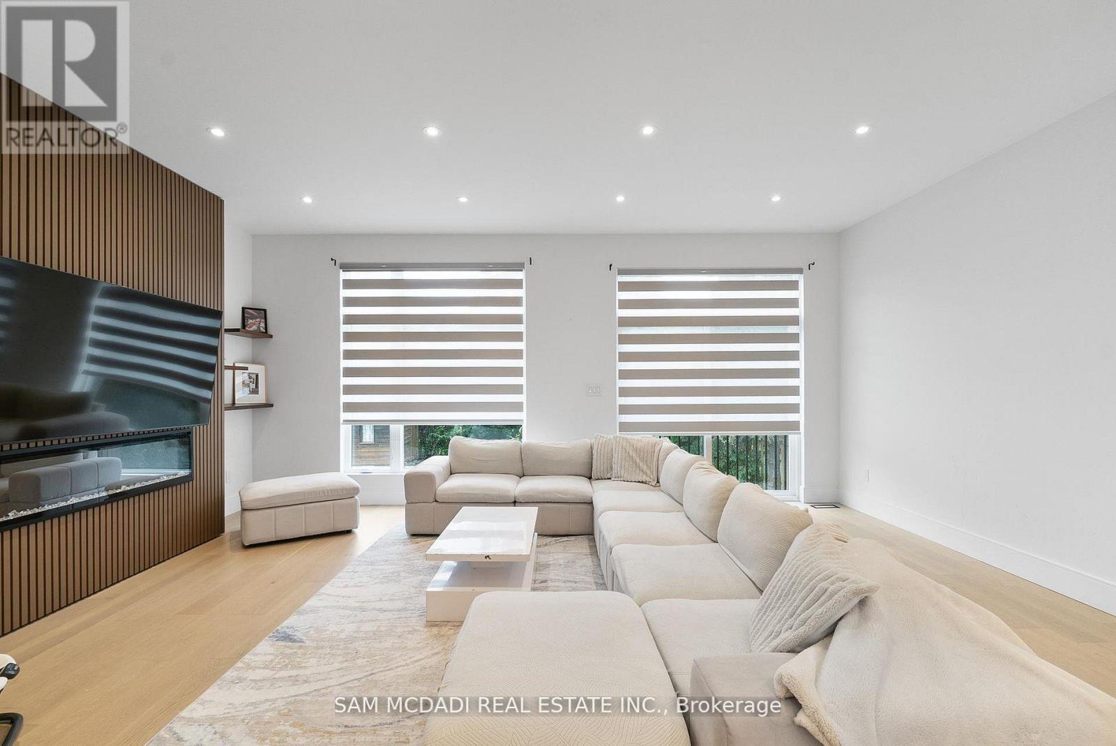 46 Cobblehill Road, Halton Hills (Ac Acton), Ontario  L7J 1N9 - Photo 15 - W12831882