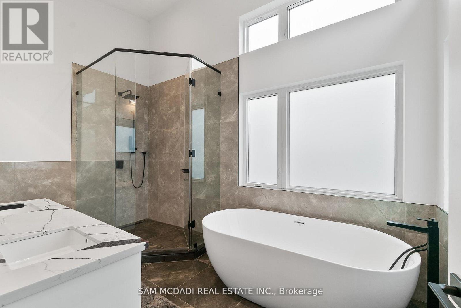 46 Cobblehill Road, Halton Hills (Ac Acton), Ontario  L7J 1N9 - Photo 28 - W12831882