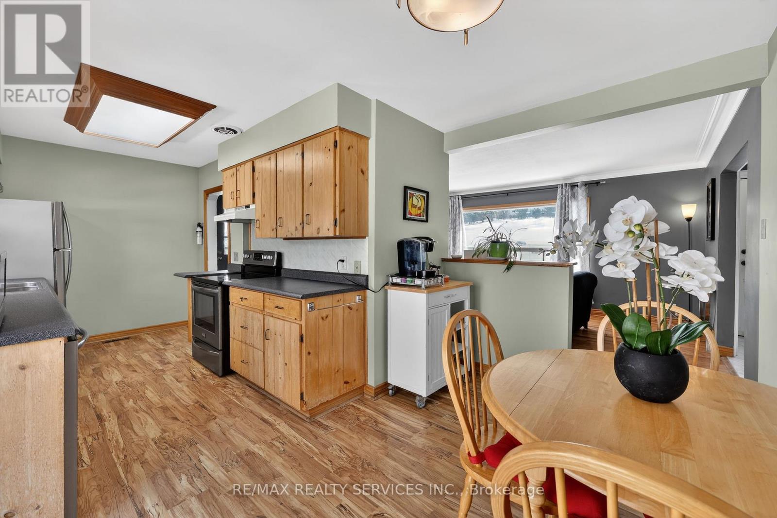 64 River Drive, Halton Hills (Georgetown), Ontario  L7G 2J2 - Photo 12 - W12834122