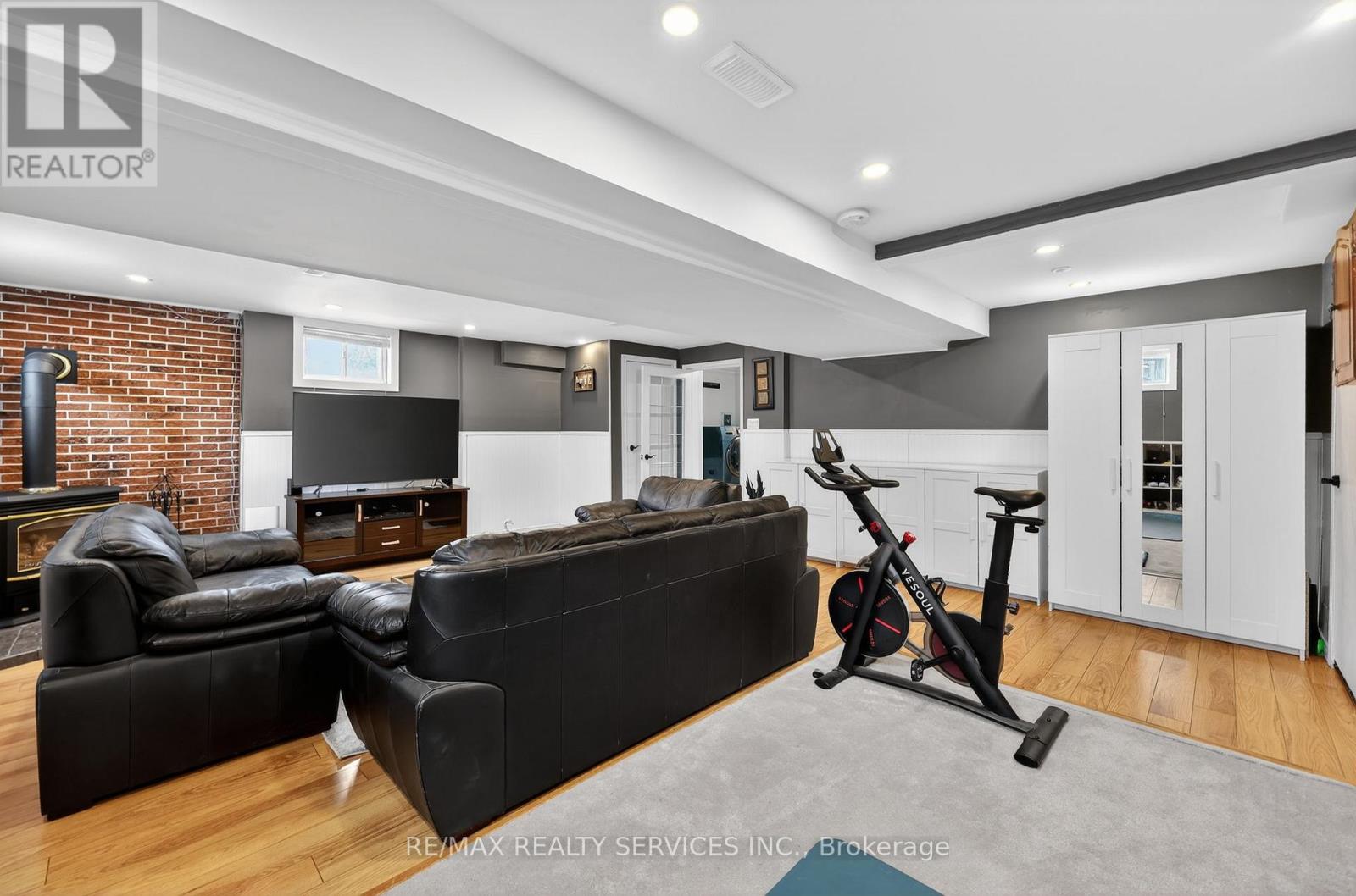 64 River Drive, Halton Hills (Georgetown), Ontario  L7G 2J2 - Photo 30 - W12834122