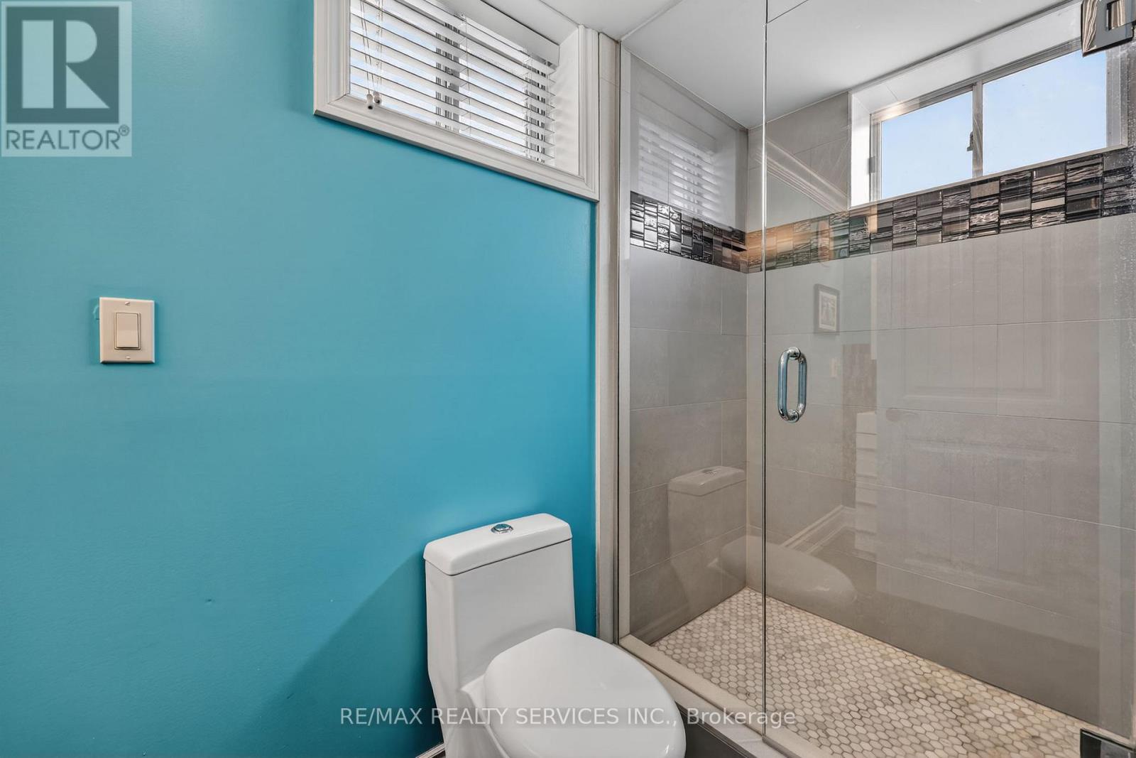 64 River Drive, Halton Hills (Georgetown), Ontario  L7G 2J2 - Photo 31 - W12834122