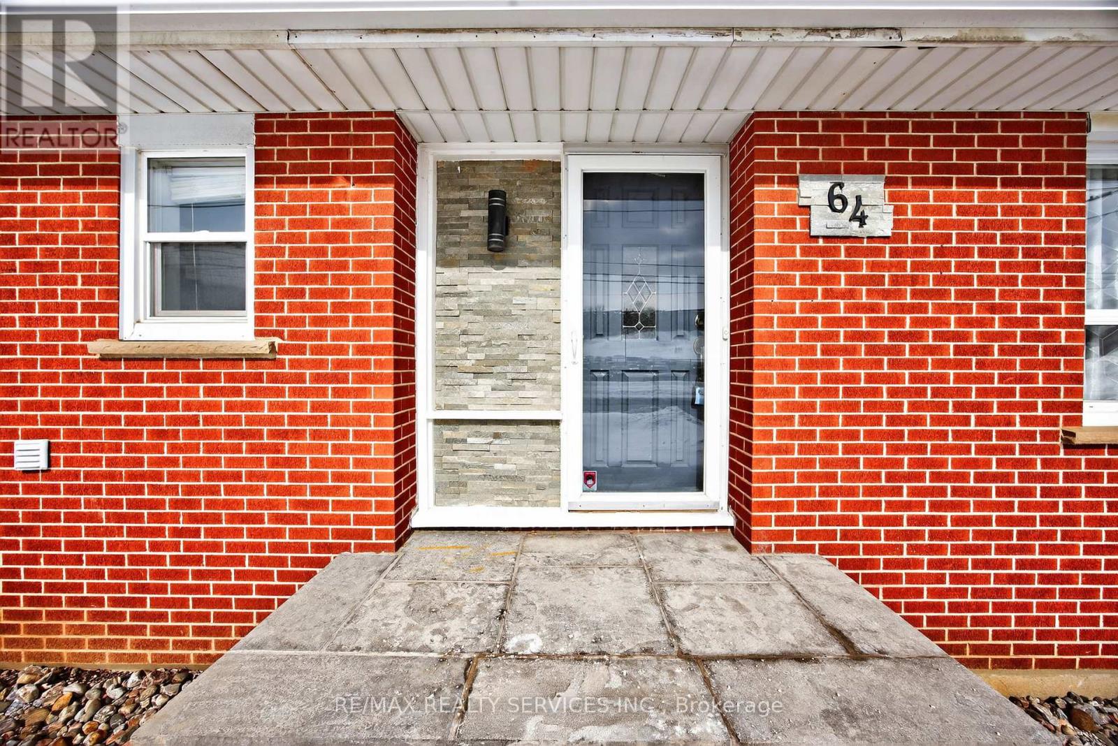 64 River Drive, Halton Hills (Georgetown), Ontario  L7G 2J2 - Photo 6 - W12834122