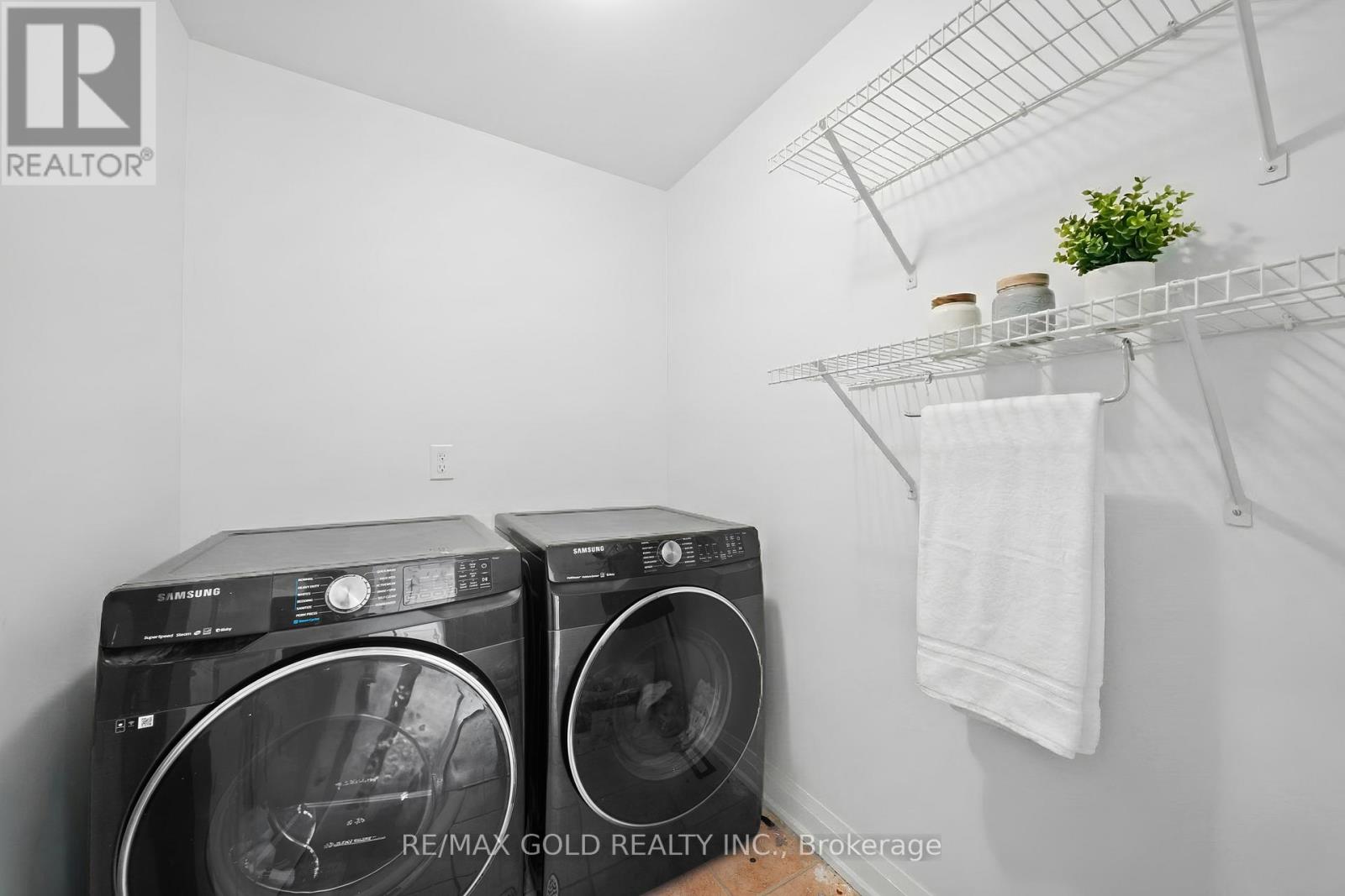 18 Russell Street, Halton Hills (Georgetown), Ontario  L7G 5Y7 - Photo 29 - W12835284