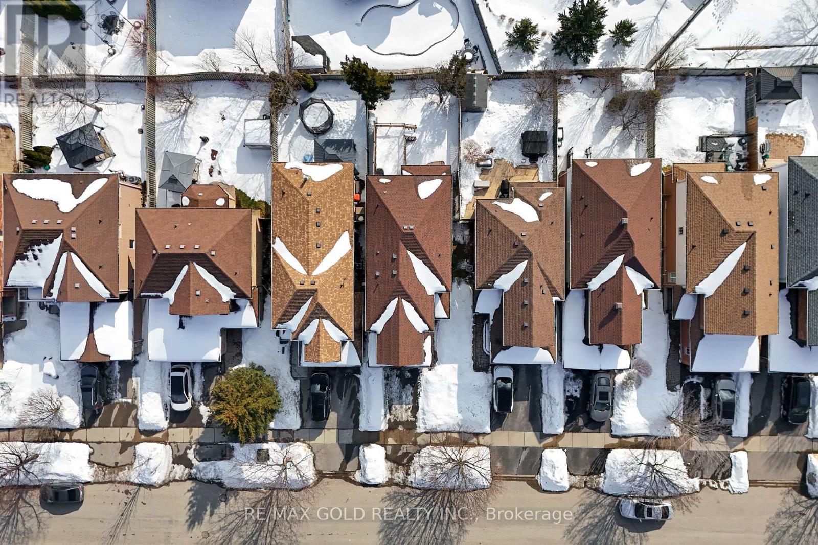 18 Russell Street, Halton Hills (Georgetown), Ontario  L7G 5Y7 - Photo 6 - W12835284