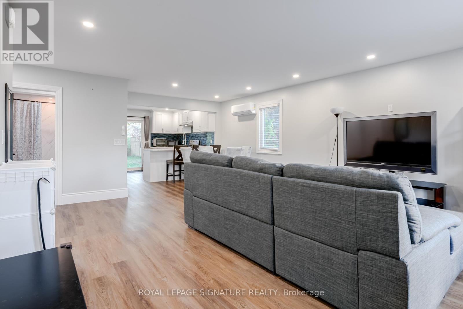 8 Mountsberg Road, Hamilton, Ontario  L0P 1B0 - Photo 5 - X12837398