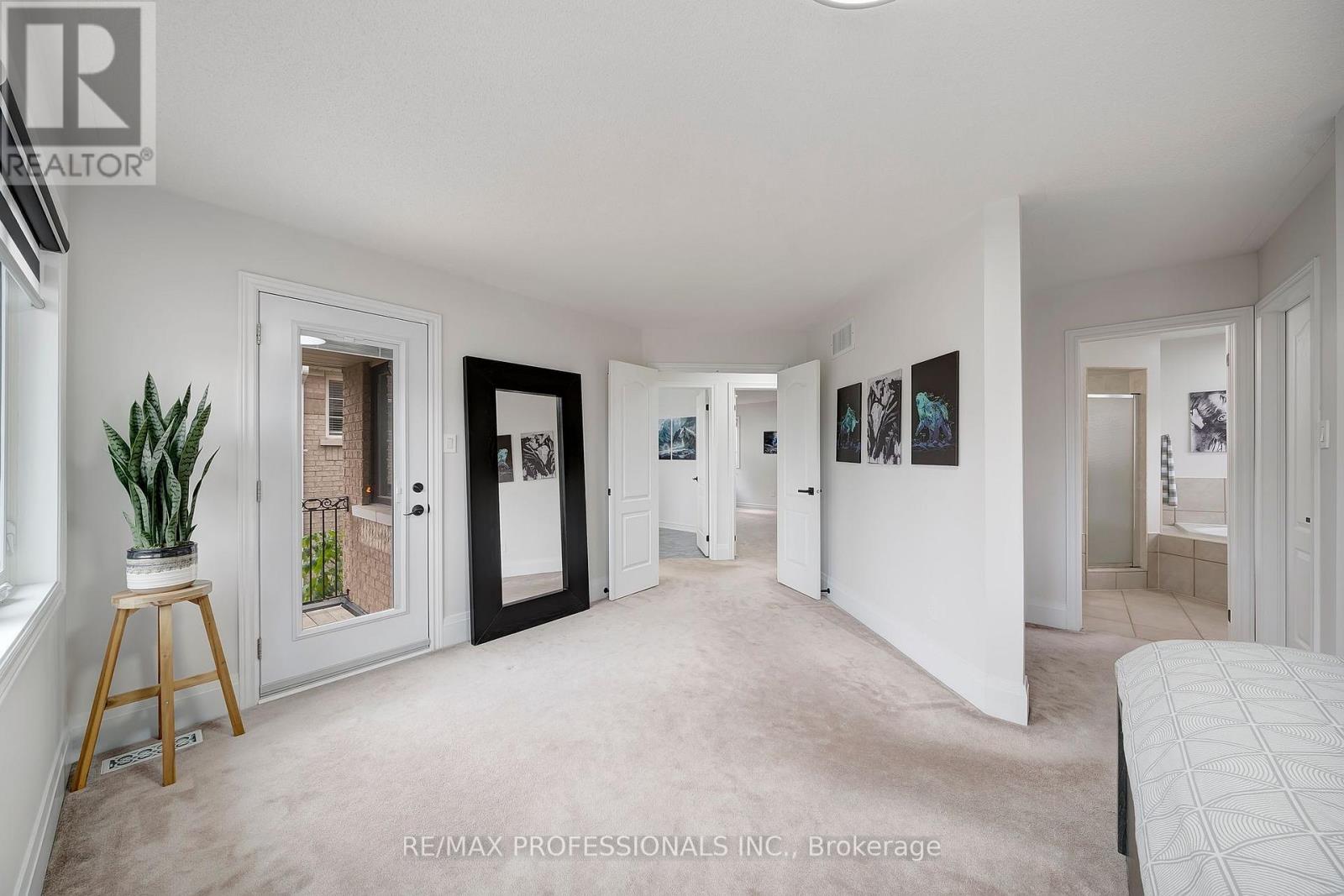 67 Chaplin Crescent, Halton Hills (Georgetown), Ontario  L7G 5V6 - Photo 19 - W12837902