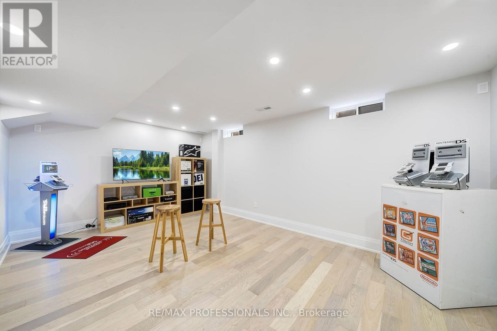 67 Chaplin Crescent, Halton Hills (Georgetown), Ontario  L7G 5V6 - Photo 32 - W12837902