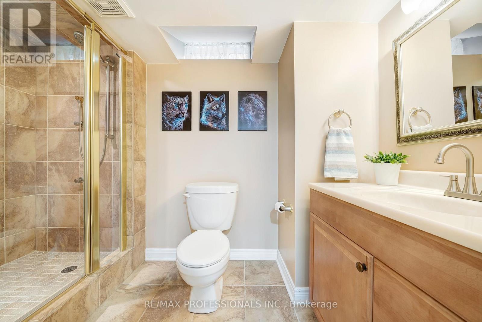 67 Chaplin Crescent, Halton Hills (Georgetown), Ontario  L7G 5V6 - Photo 34 - W12837902