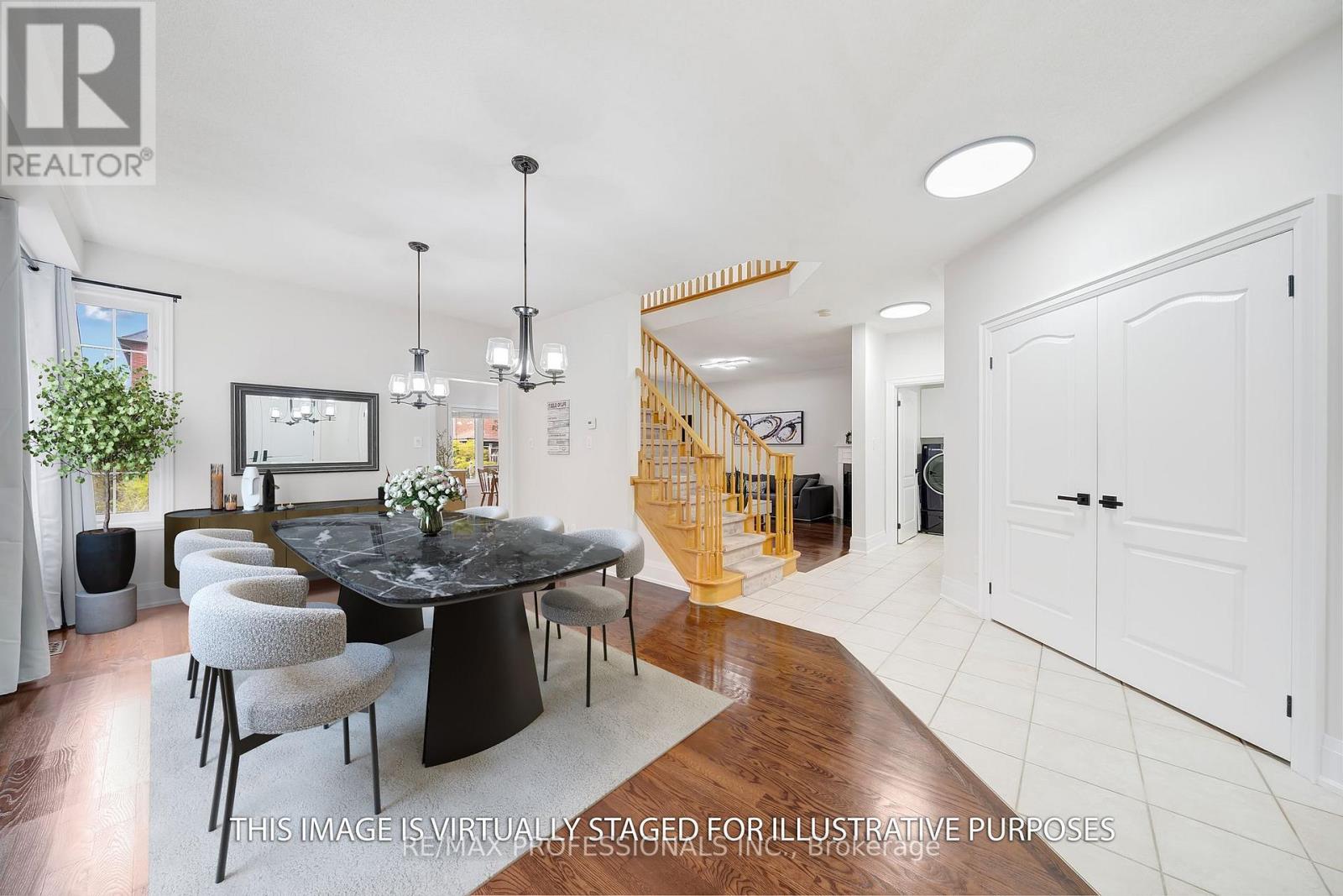 67 Chaplin Crescent, Halton Hills (Georgetown), Ontario  L7G 5V6 - Photo 5 - W12837902