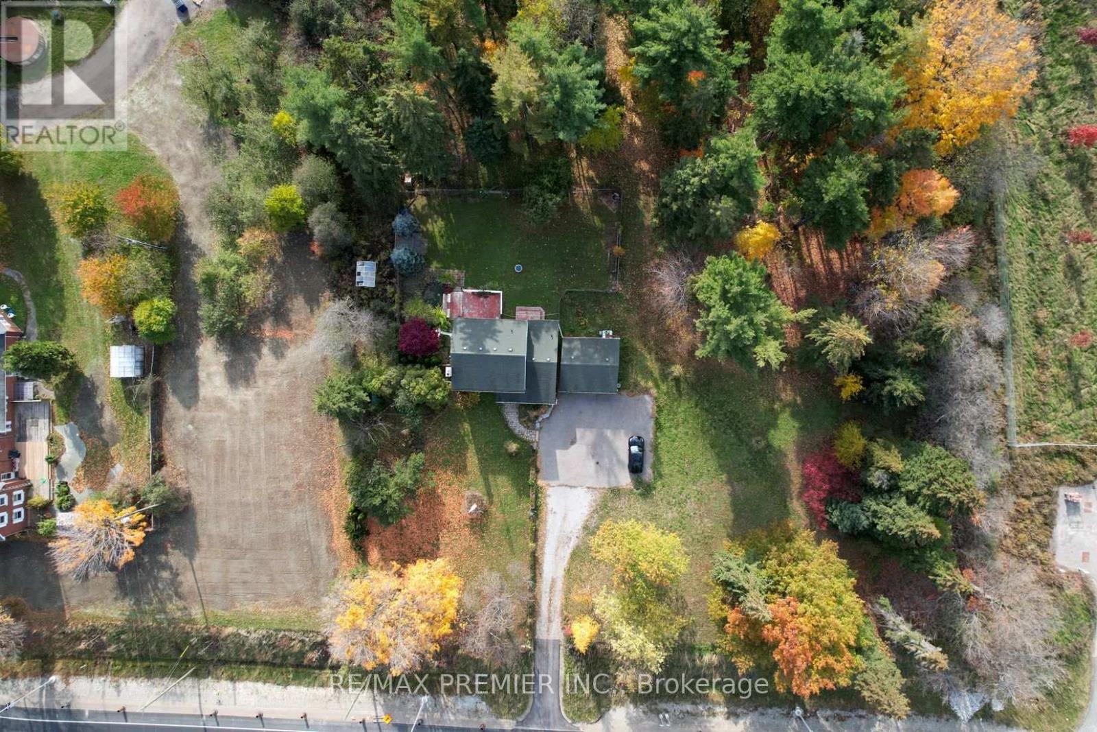 9190 Trafalgar Road, Halton Hills (Rural Halton Hills), Ontario  L7G 4S5 - Photo 33 - W12840390