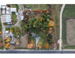 <div class="price">$1,999,999</div> 9190 Trafalgar Road, Halton Hills (Rural Halton Hills)<br><div style="margin-bottom:8px;"><small>RE/MAX Premier Inc.</small></div><div class='bed_bath'>4 Bed | 3 Bath</div>