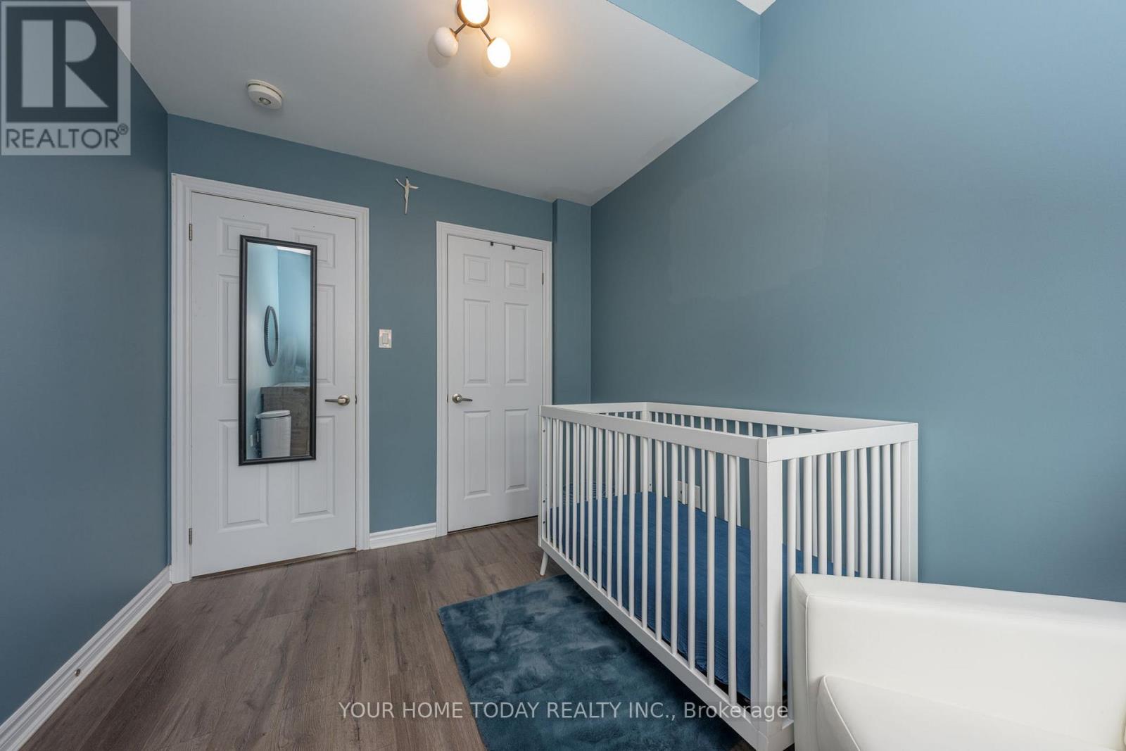 37 Ridgegate Crescent, Halton Hills (Georgetown), Ontario  L7G 0L6 - Photo 21 - W12841356