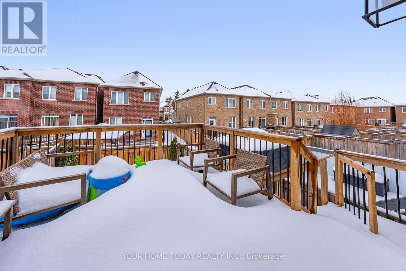 37 Ridgegate Crescent, Halton Hills (Georgetown), Ontario  L7G 0L6 - Photo 34 - W12841356