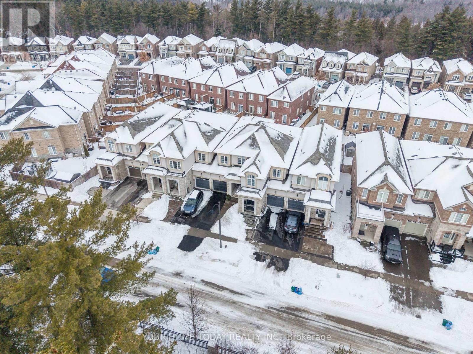 37 Ridgegate Crescent, Halton Hills (Georgetown), Ontario  L7G 0L6 - Photo 38 - W12841356