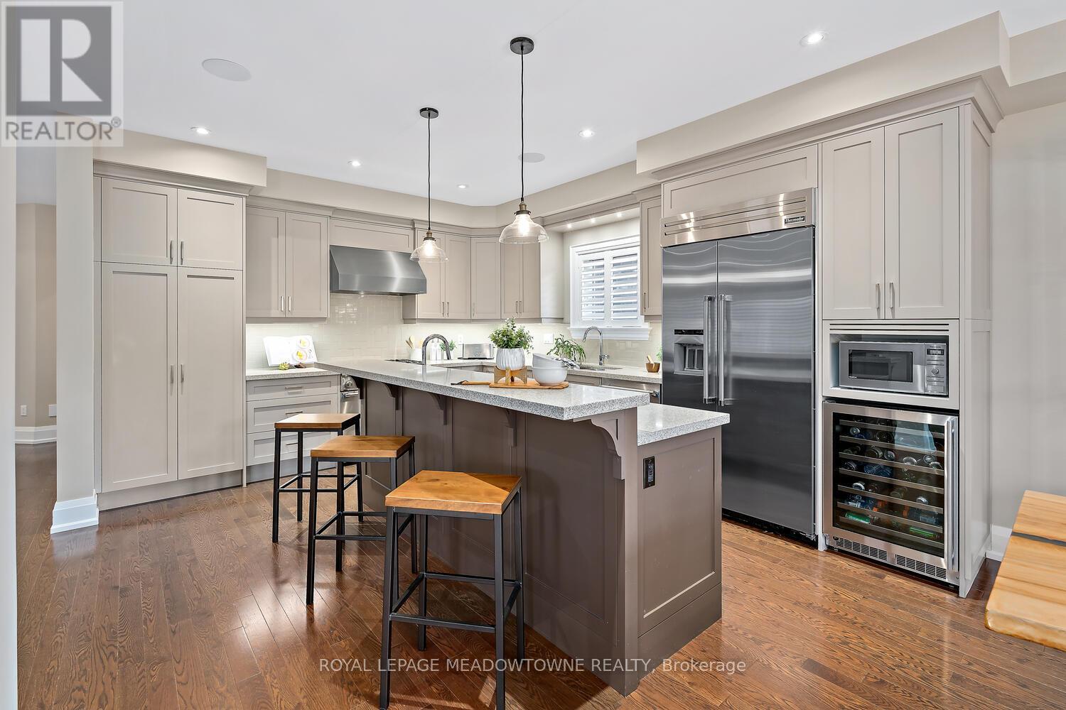 65 Foxtail Court, Halton Hills (Georgetown), Ontario  L7G 0G3 - Photo 12 - W12841600