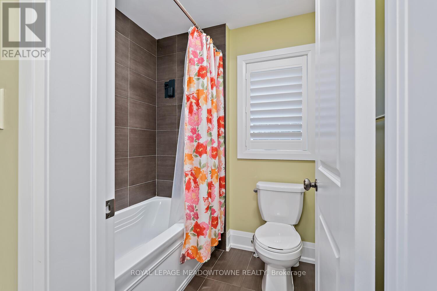 65 Foxtail Court, Halton Hills (Georgetown), Ontario  L7G 0G3 - Photo 29 - W12841600