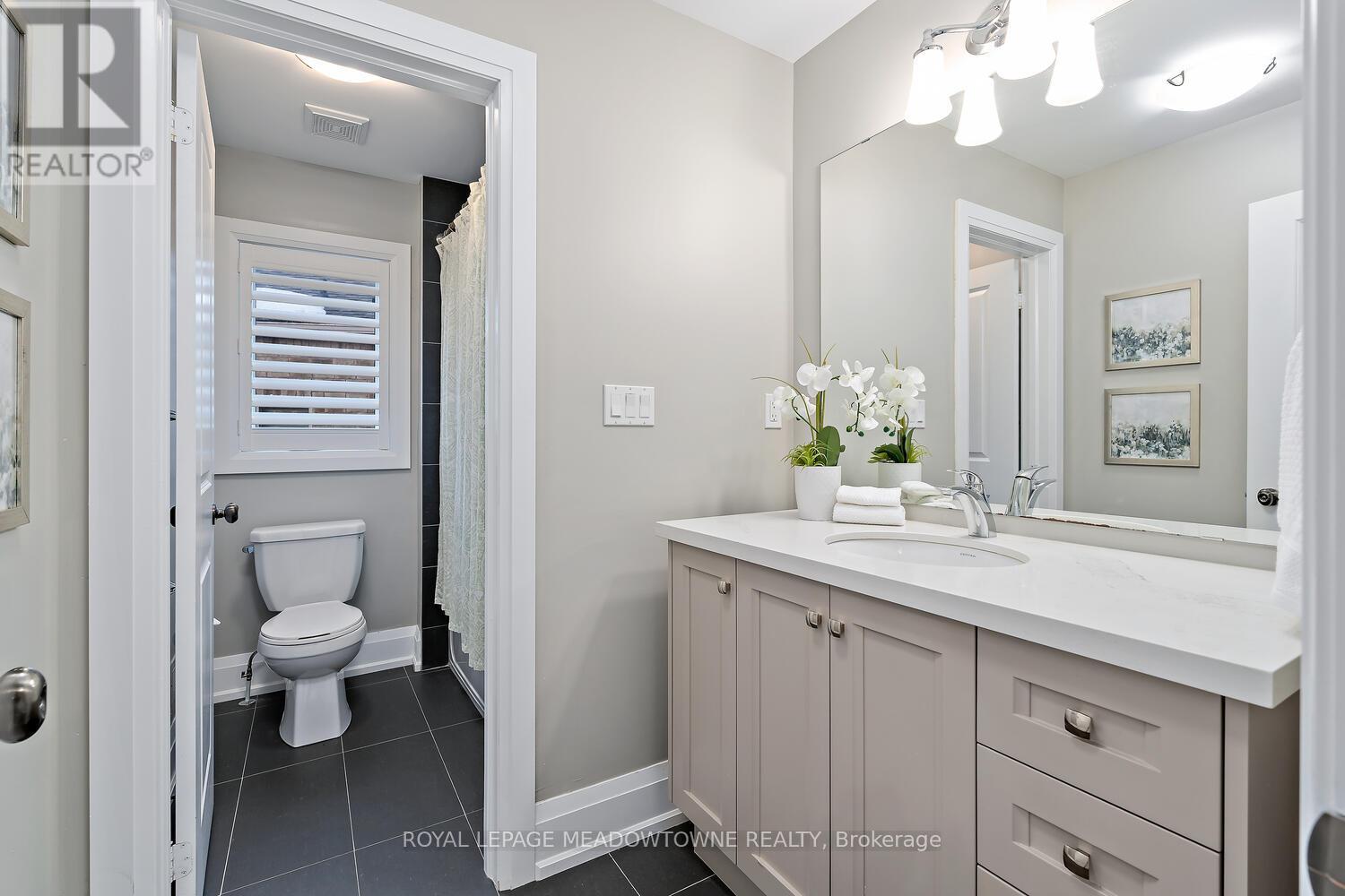 65 Foxtail Court, Halton Hills (Georgetown), Ontario  L7G 0G3 - Photo 32 - W12841600