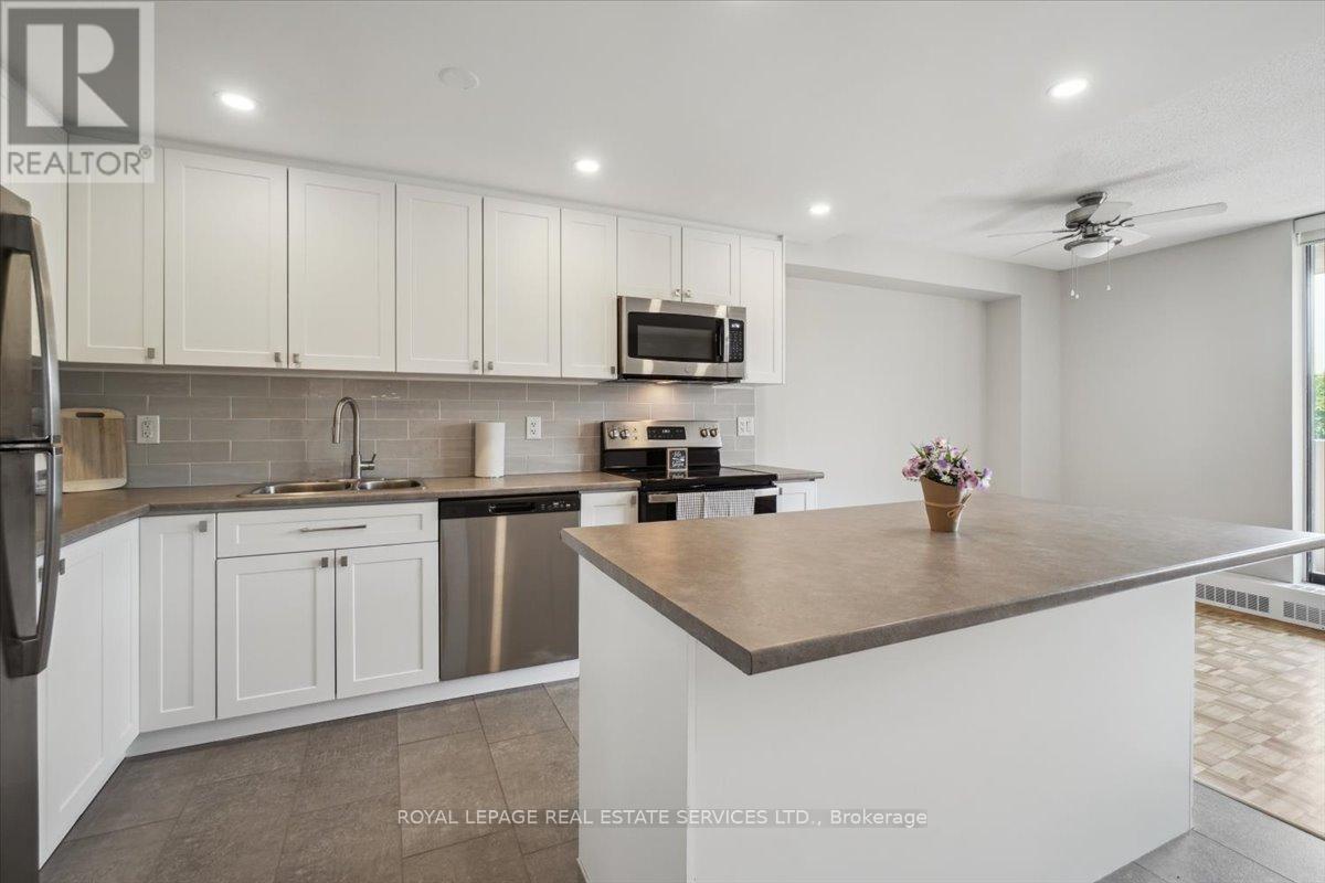 207 - 60 Park Avenue, Halton Hills (Georgetown), Ontario  L7G 4Y9 - Photo 11 - W12843114