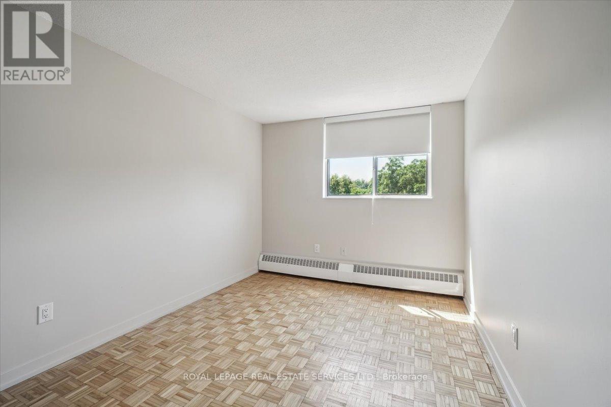 207 - 60 Park Avenue, Halton Hills (Georgetown), Ontario  L7G 4Y9 - Photo 21 - W12843114