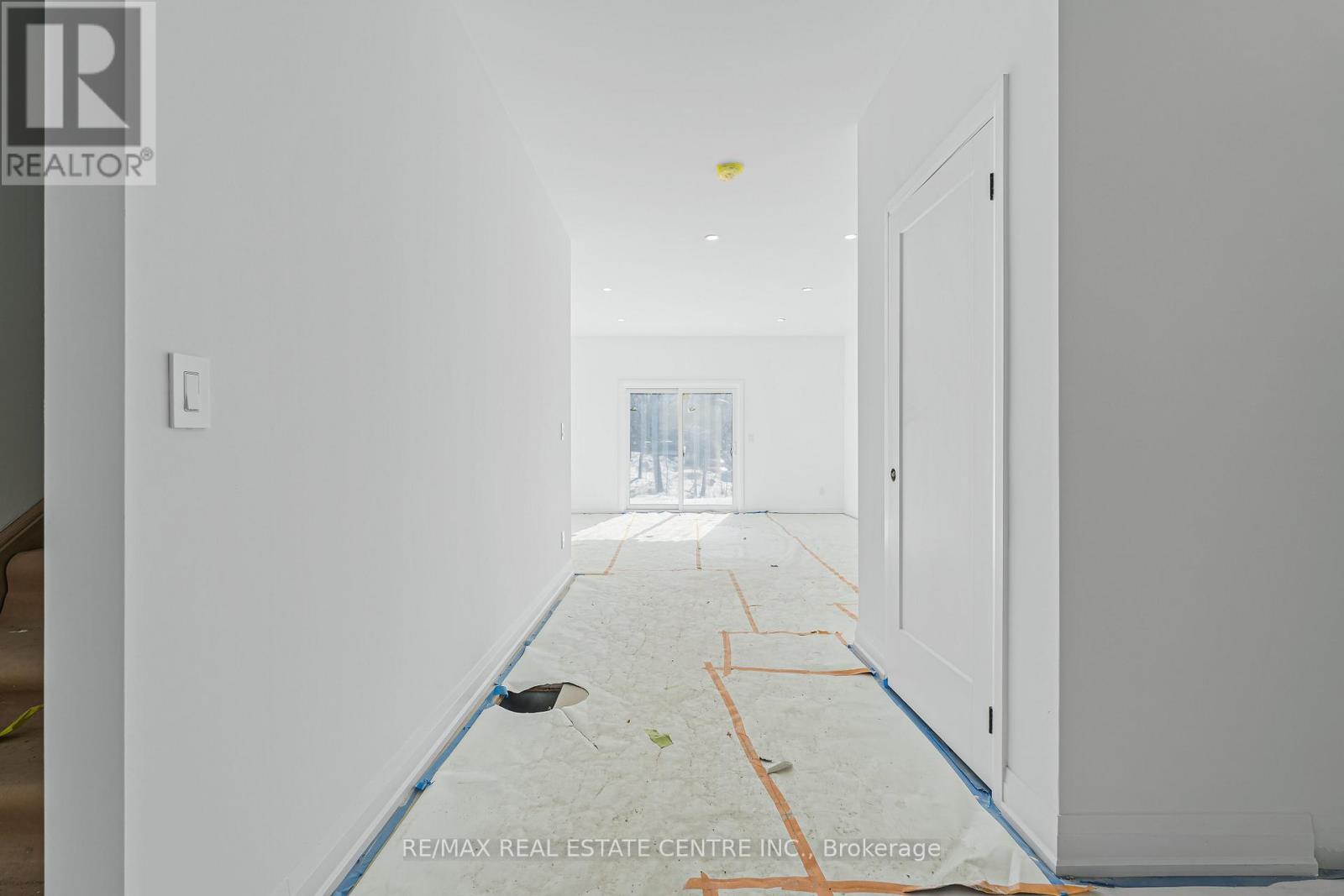 19 James Street, Halton Hills (Georgetown), Ontario  L7G 2H2 - Photo 12 - W12843236