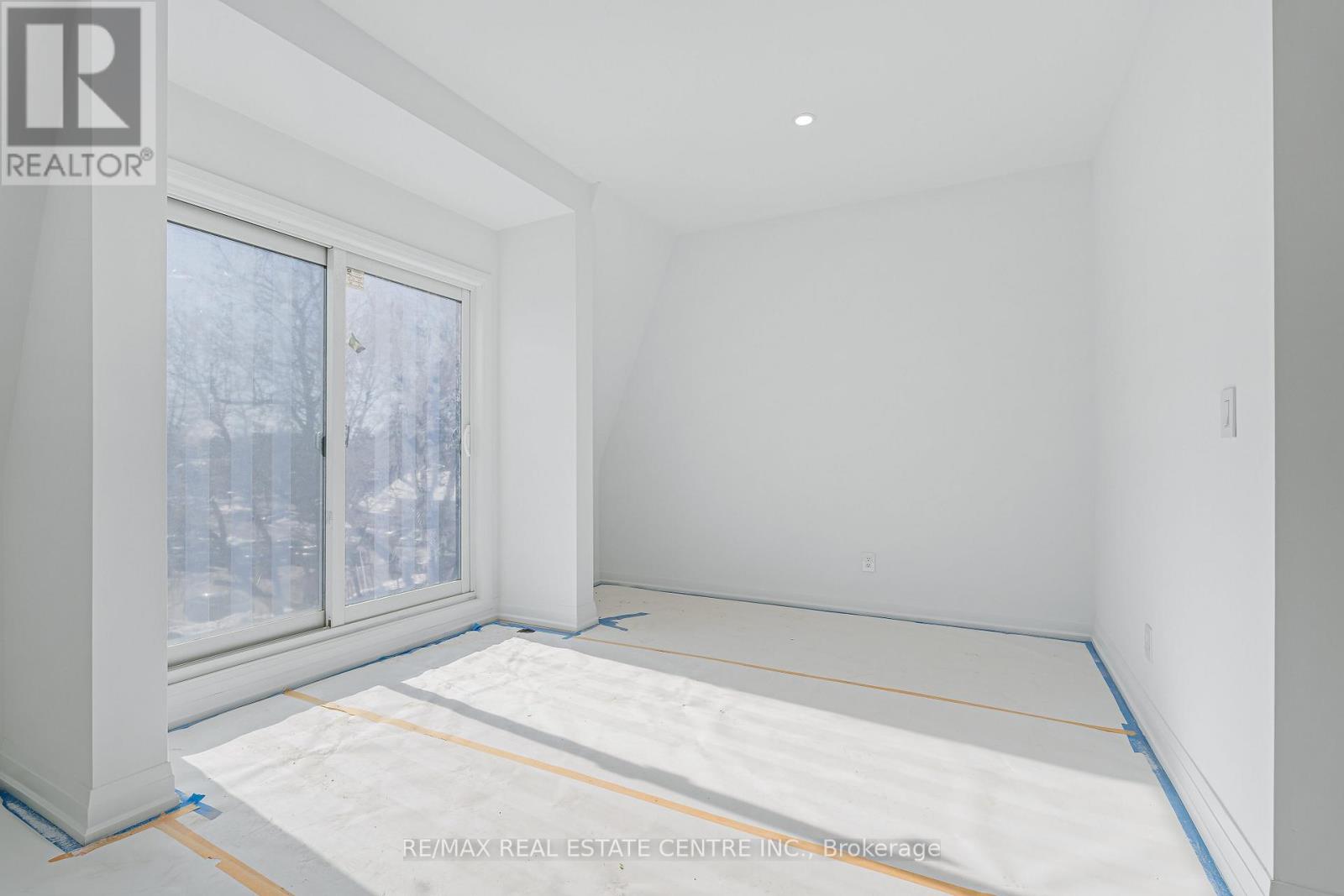 19 James Street, Halton Hills (Georgetown), Ontario  L7G 2H2 - Photo 30 - W12843236