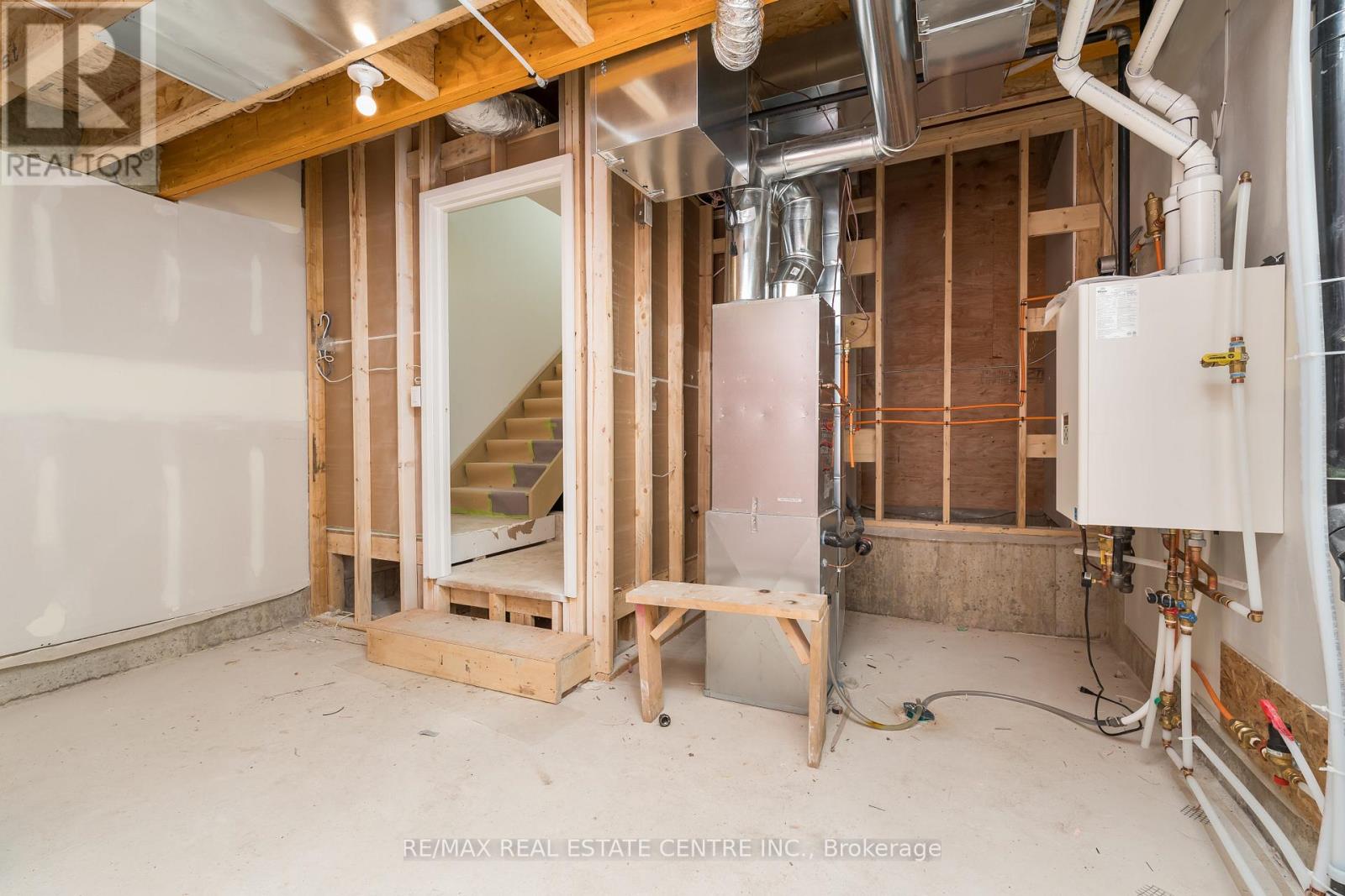 19 James Street, Halton Hills (Georgetown), Ontario  L7G 2H2 - Photo 40 - W12843236