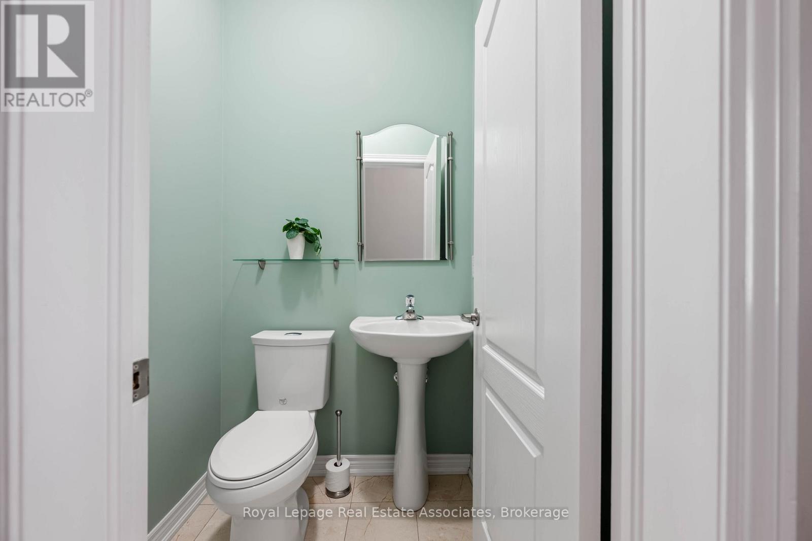 44 Sutcliff Lane, Halton Hills (Georgetown), Ontario  L7G 0C2 - Photo 17 - W12844346