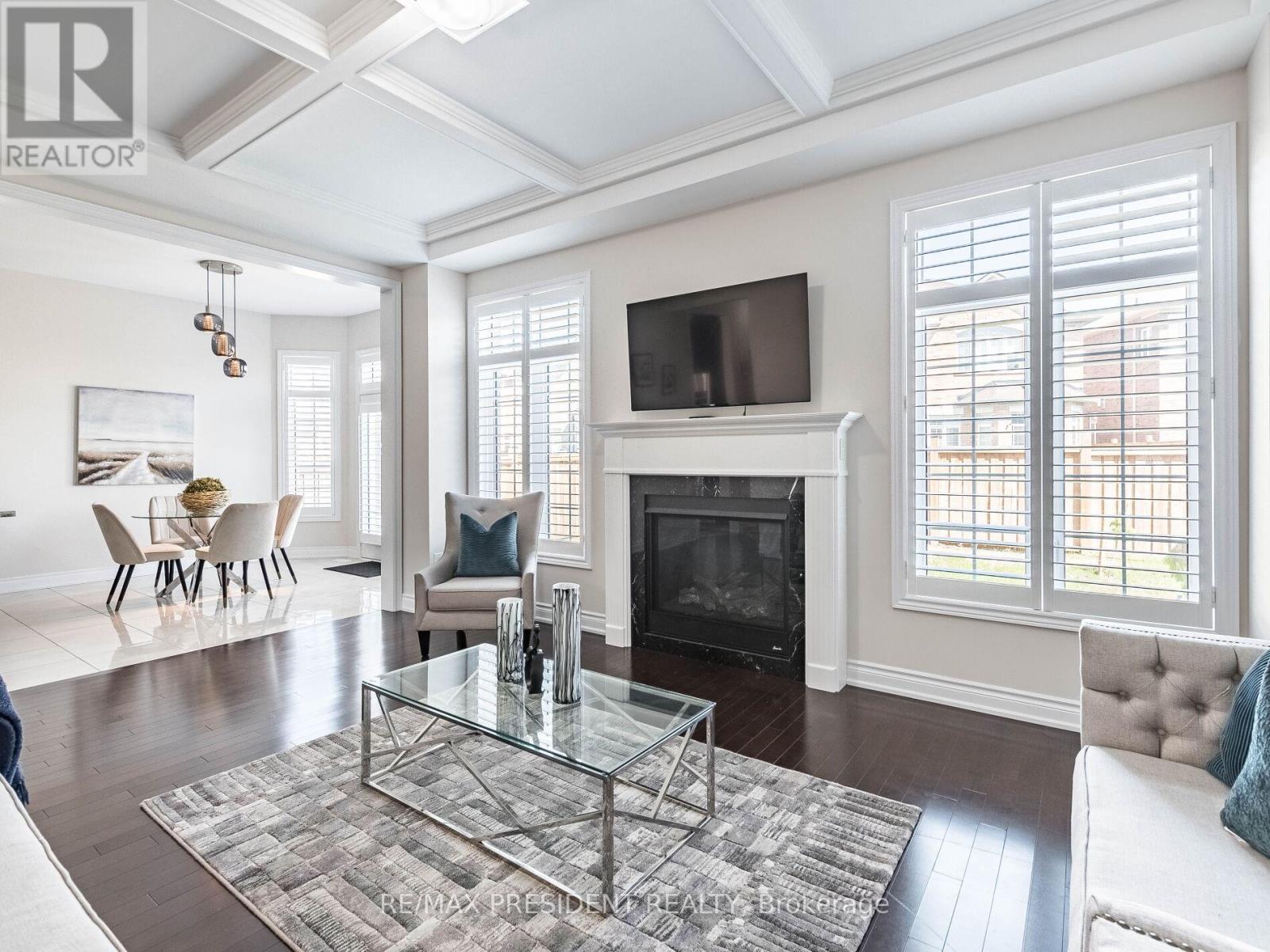 16 Monarch Drive, Halton Hills (Georgetown), Ontario  L7G 0M6 - Photo 11 - W12845336