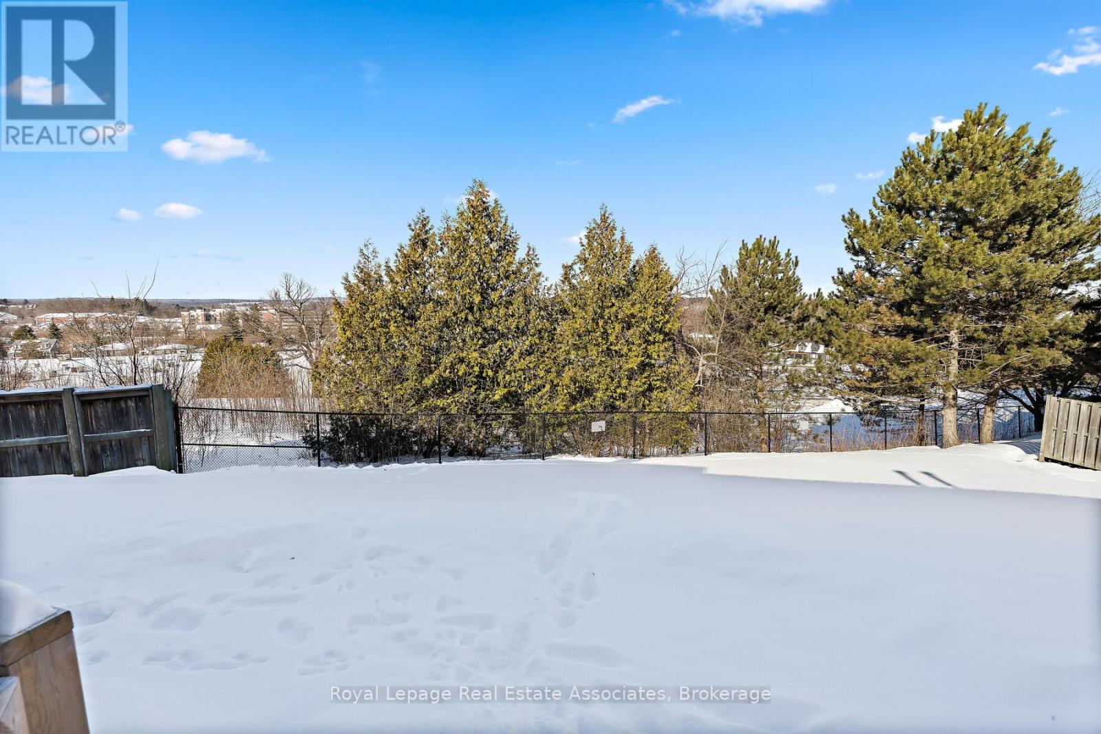 19 Stewart Maclaren Road, Halton Hills (Georgetown), Ontario  L7G 5L8 - Photo 32 - W12846396