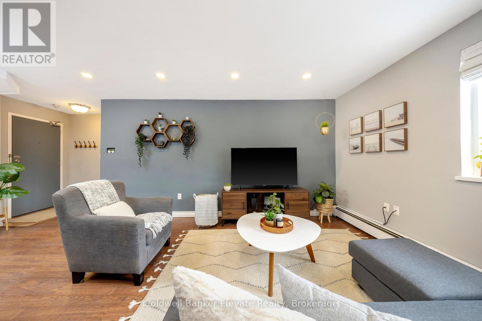 402 - 49 Park Avenue, Halton Hills (Georgetown), Ontario  L7G 3H9 - Photo 6 - W12849454